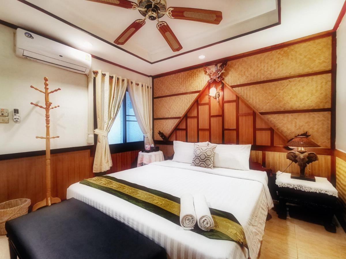 Tavee Guesthouse Bangkok Kültér fotó