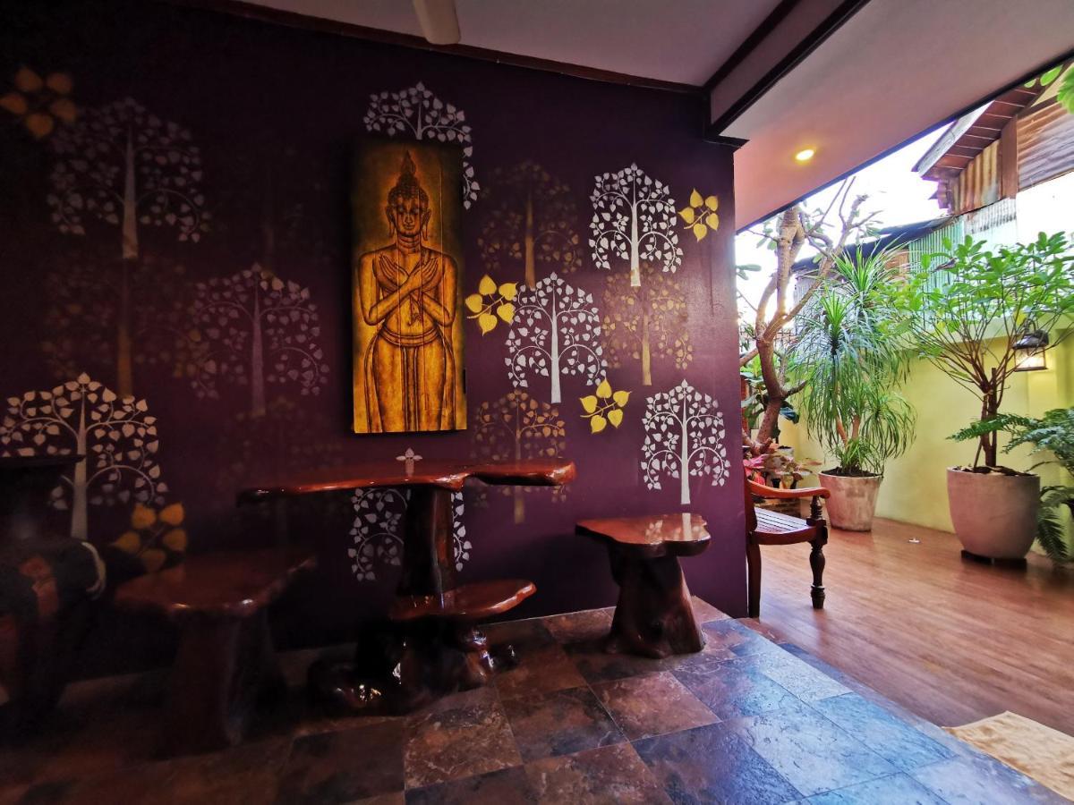 Tavee Guesthouse Bangkok Kültér fotó
