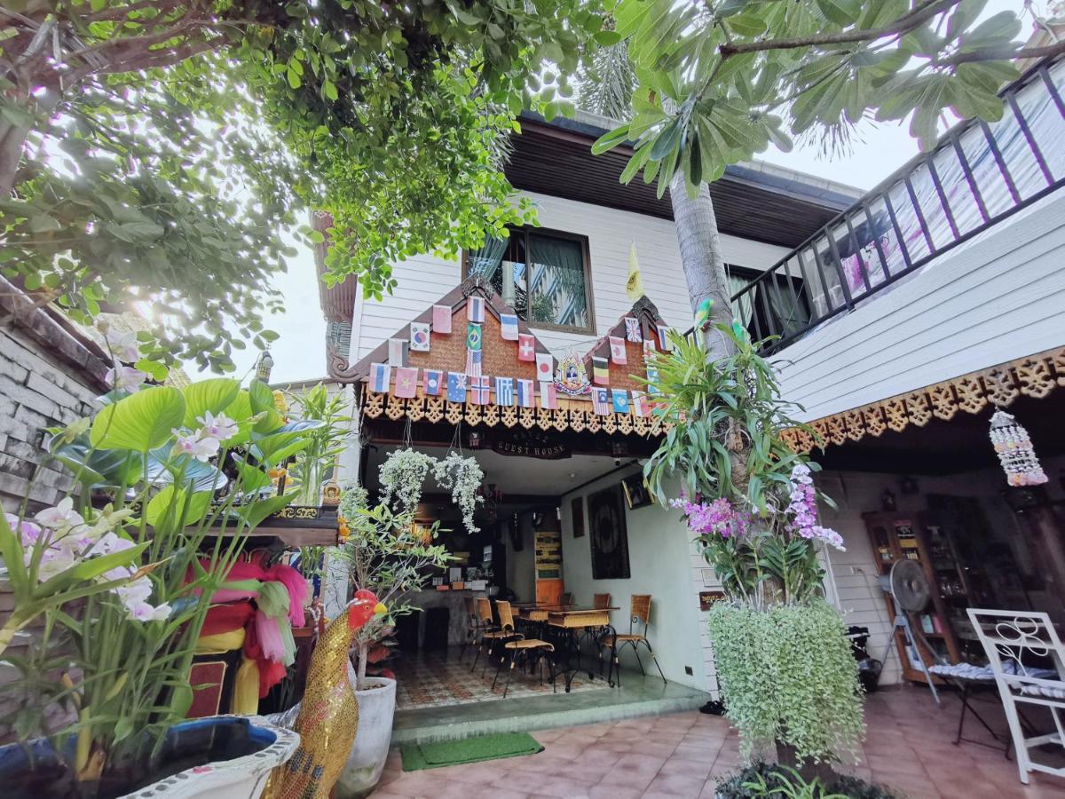 Tavee Guesthouse Bangkok Kültér fotó