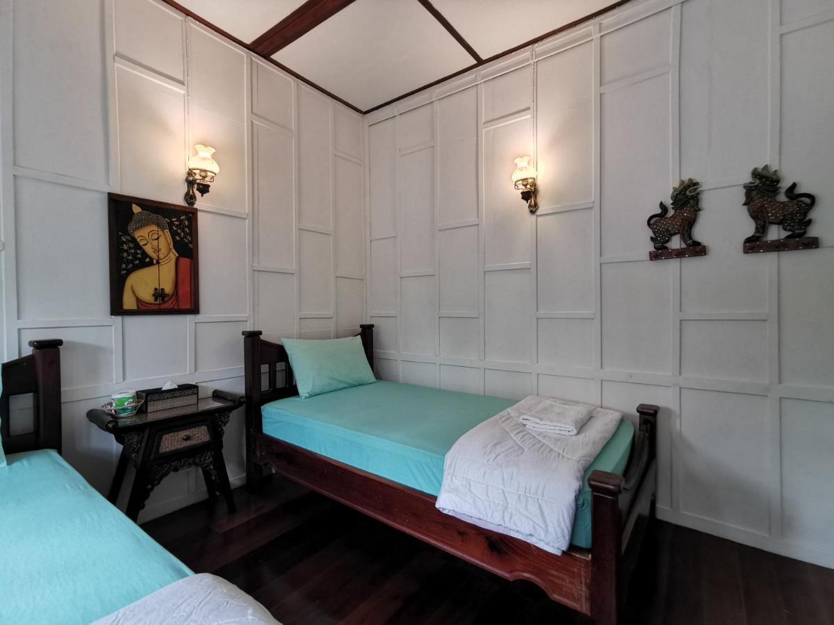 Tavee Guesthouse Bangkok Kültér fotó