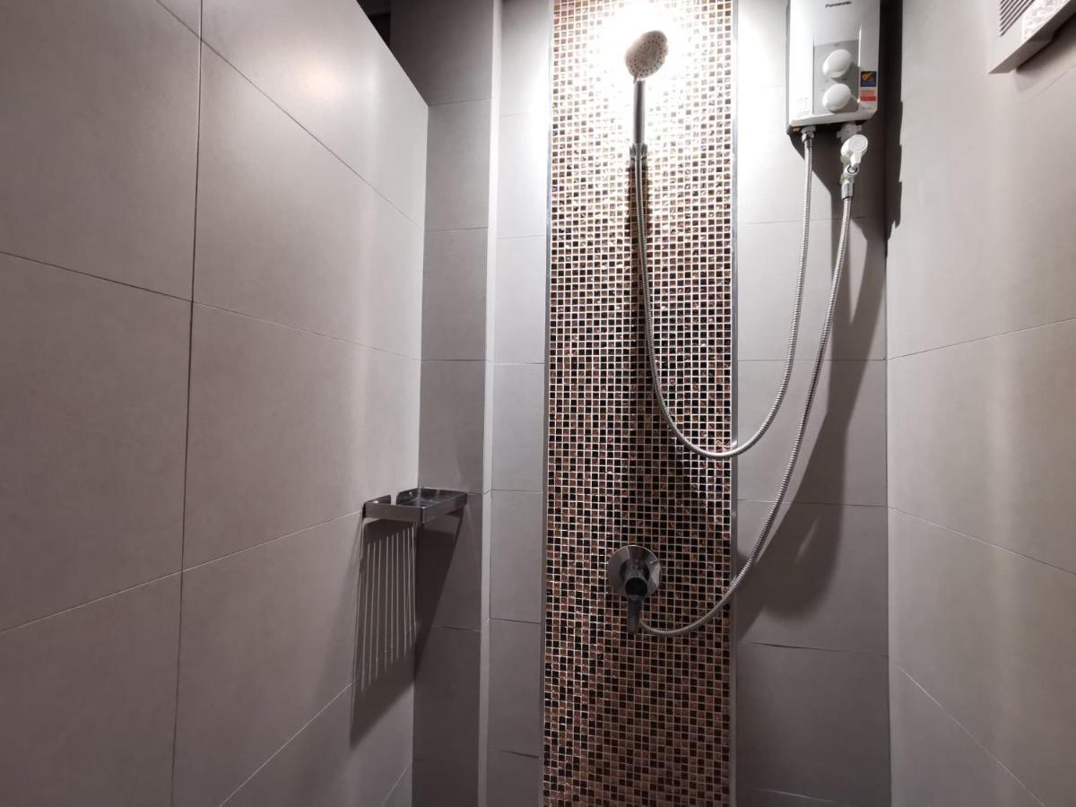 Tavee Guesthouse Bangkok Kültér fotó